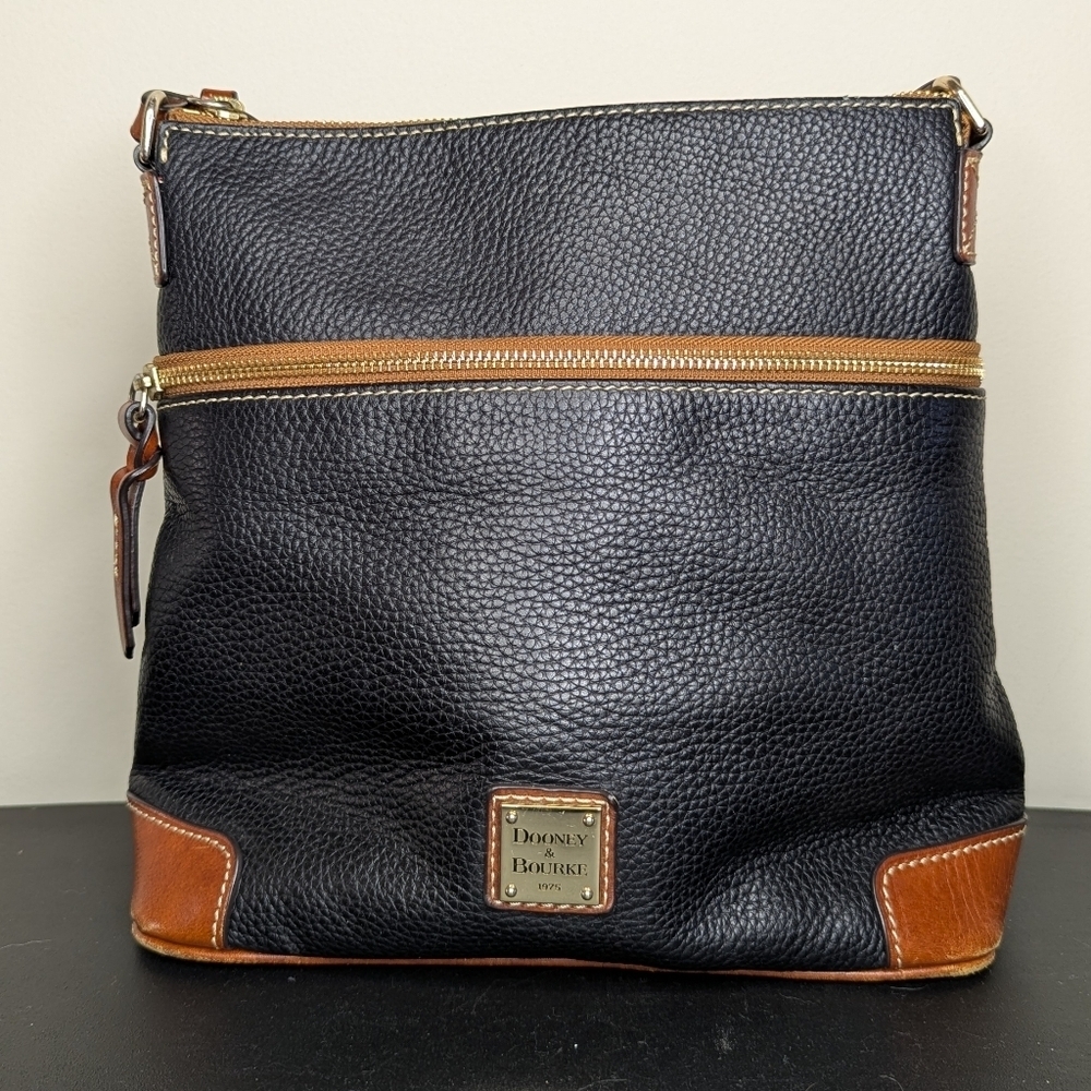 Dooney & Bourke Pebble Grain Black Leather Crossbody Purse Handbag Large - Picture 3 of 10